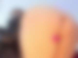 susan-milf's Live Sex Cam Show