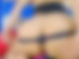 susan-milf's Live Sex Cam Show