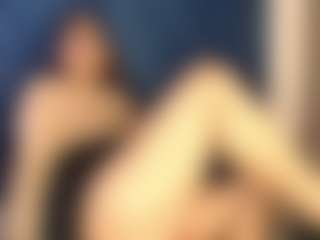 susan-milf's Live Sex Cam Show