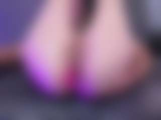 Wettdiamond's Live Sex Cam Show