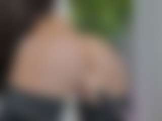 Live cam show with LuckyyStrike - Teen (18+) on hotwifechat.live