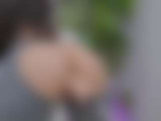 Show live cam dengan LuckyyStrike - Striptease di Camsoda