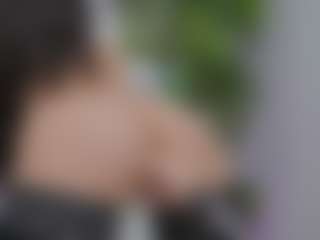 Live cam show with LuckyyStrike - Petite Young Adult on Mixed Magazine Live