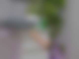 Live cam show with LuckyyStrike - Latina Petite on galaxygirlnitro.com