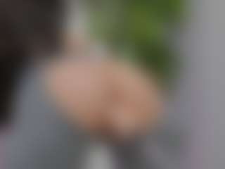 Live cam show with LuckyyStrike - Small Tits on Latina Girls