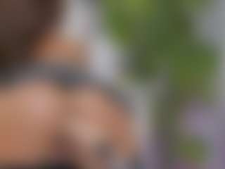 Live cam show with LuckyyStrike - Big Ass on infinitiblacc.com