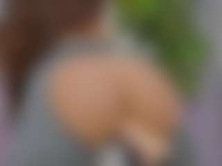 Live cam show with LuckyyStrike - Smoking on eurowanks.com