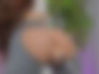 Live cam show with LuckyyStrike - Brown Eyes on Camsoda