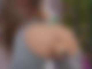 Live cam show with LuckyyStrike - Teen (18+) on Pornisteam.com