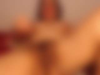 Live cam show with Dulce Lorena - Shaved Pussy on eurowanks.com