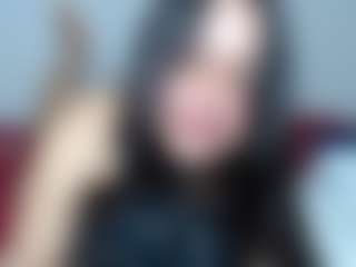 Dulce Lorena MILF webcam performer live streaming