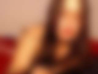 Live cam show with Dulce Lorena - Brown Hair on Cam Slut