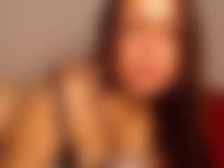 Live cam show with Dulce Lorena - Black Small Tits on realtime-chat