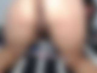 Live cam show with Dulce Lorena - Ebony on Camsoda | colombia