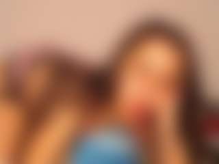 Dulce Lorena MILF webcam performer live streaming