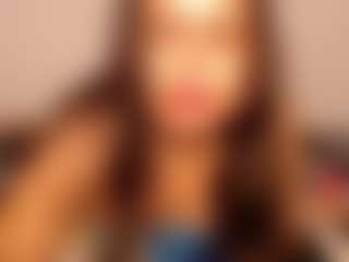 Live cam show with Dulce Lorena - HD MILF on sexylive.show