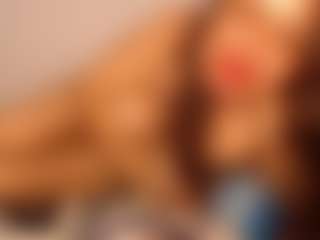 Live cam show with Dulce Lorena - Fingers on Camsoda