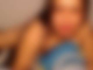 Live cam show with Dulce Lorena - Small Tits Mature on Milfs Live