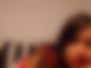 Live cam show with Dulce Lorena - Ebony MILF on x69.live