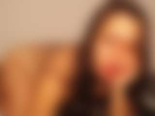 Live cam show with Dulce Lorena - Gamer Red Hair on Camsoda