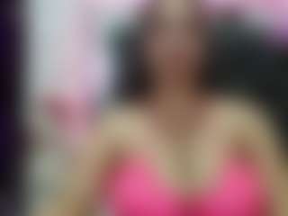 Live cam show with Allie Vergara - Amateur MILF on livesexfox.com