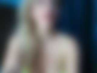 firebirdMIA MILF webcam performer live streaming