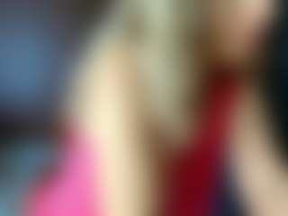 firebirdMIA MILF webcam performer live streaming