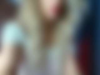 Live cam show with firebirdMIA - Fuck on Camsoda