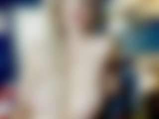Live cam show with firebirdMIA - Average on instabang