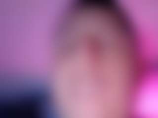 Live cam show with b3tobaby - Smoking on Camsoda
