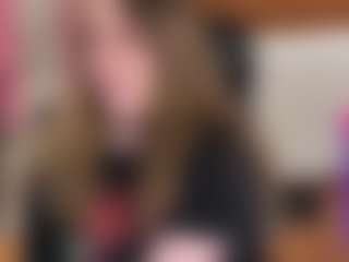 Live cam show with luluvaladon - Tease on Camsoda