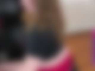Live cam show with luluvaladon - Tease on Camsoda