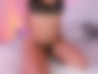 Live cam show with Amy - College Teen (18+) on Instabang