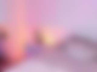 Live cam show with Amy - Latina Petite on Dare Cams | colombia