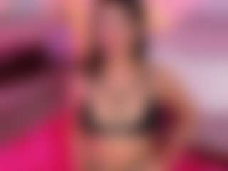 Live cam show with Amy - Dildo Brown Hair on CamClone