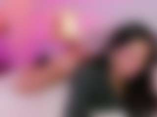 Live cam show with Amy - Shaved Pussy Brown Hair on hrnylive.com