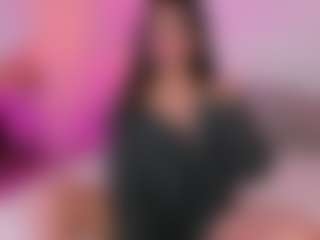 Live cam show with Amy - Thin on milfzrlive.com