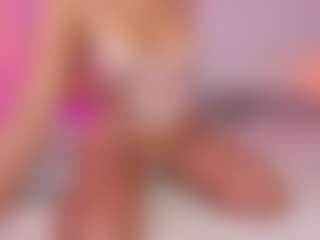 Live cam show with Amy - Brown Eyes on mypornchat.com