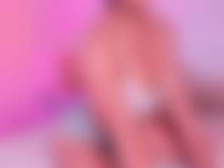 Live cam show with Amy - Striptease Latina on Hubzter Live | colombia