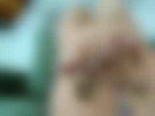 alicexalice's Live Sex Cam Show