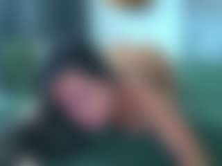 Live cam show with alicexalice - BBW Shaved Pussy on Livezox