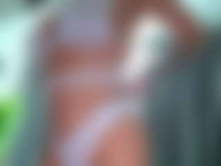 Live cam show with alicexalice - Lovense on Camsoda