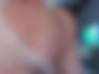 makotomai's Live Sex Cam Show