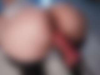 makotomai's Live Sex Cam Show