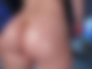 makotomai's Live Sex Cam Show
