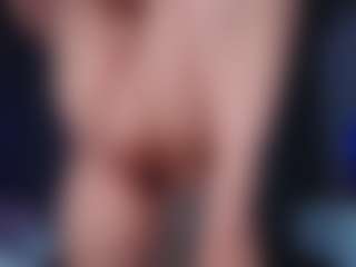 Live cam show with makotomai - Living Room on StripNow