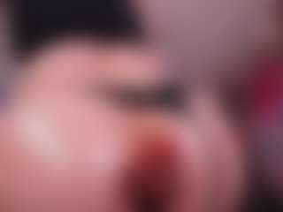 Spettacolo in cam dal vivo con makotomai - Bedroom su Camsoda