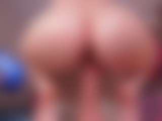 Live cam show with makotomai - Living Room on LiveSexCams6