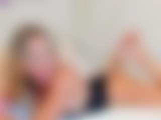 Live cam show with -Elisa- - Middle Aged on CamwithHer