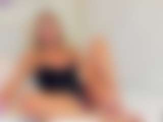 Live cam show with -Elisa- - Curvy on Instabang